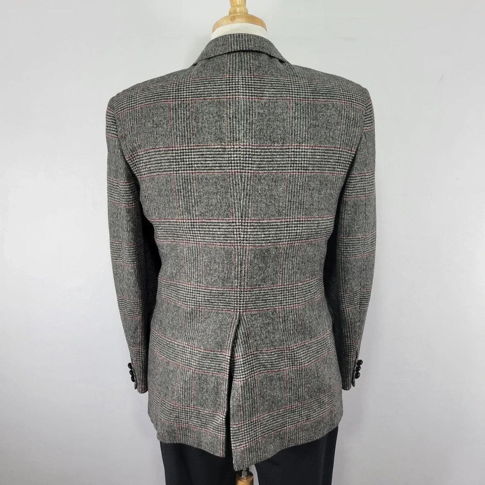 The Unbranded Brand before completing